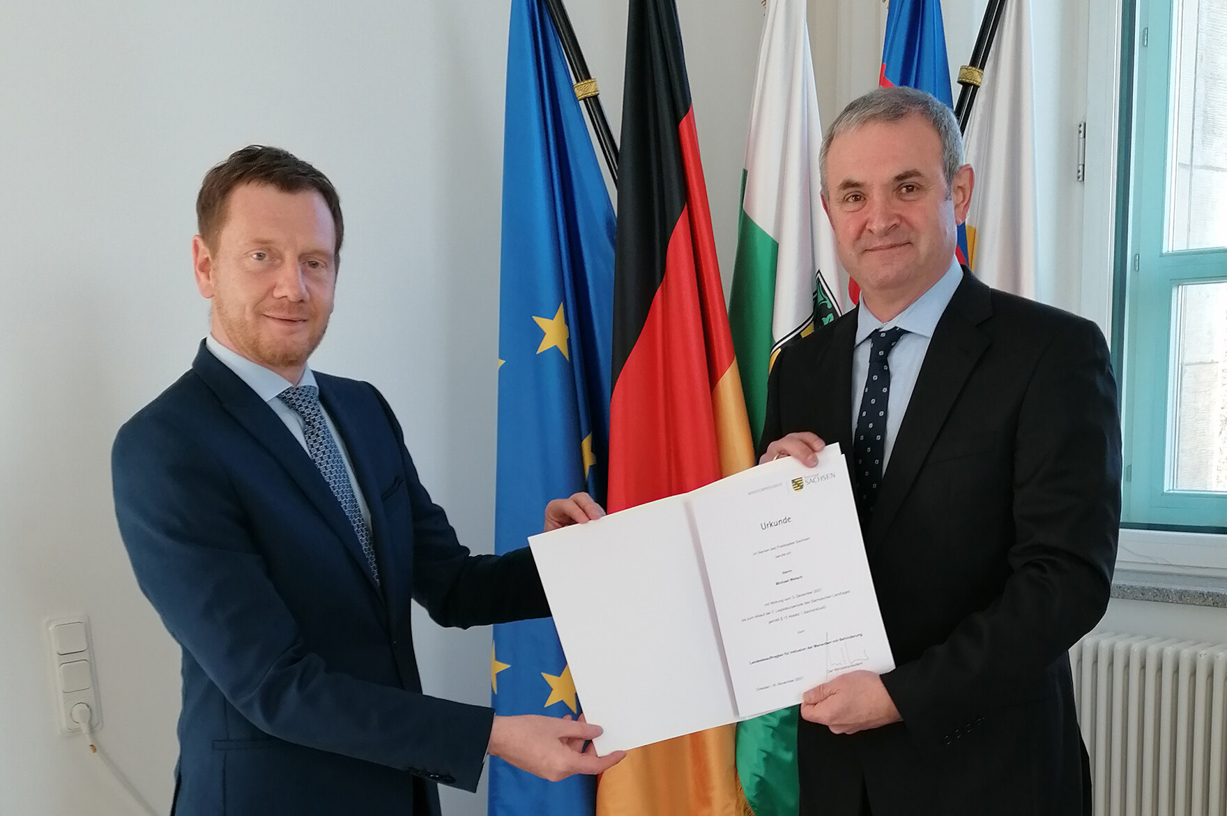 Ministerpräsident Stephan Pöhler und der Landesinklusionsbeauftragte Michael Welsch bei der Ernennung am 3.12.2021
